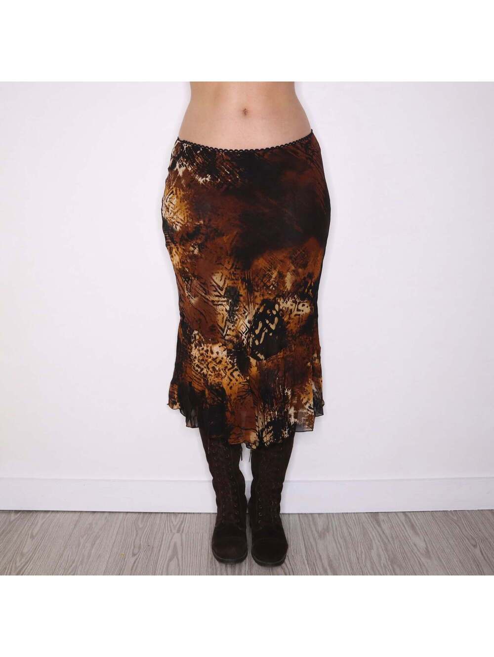 90s Italian Brown and Black Printed Maxi Skirt (L)